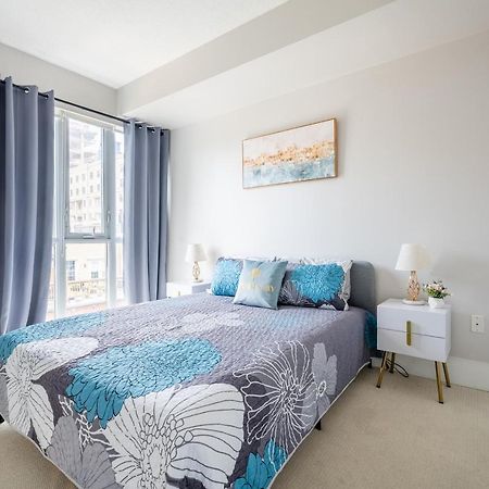 Beautiful Condos In The Heart Of Downtown By Globalstay Toronto Exterior photo